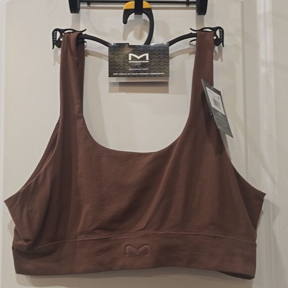 Maidenform Basically Sexy Seamless Scoop Cropped Bralette- Feathered Brown - Picture 9 of 10